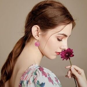 Gold Tone Pink Crystal Flower Drop Earrings